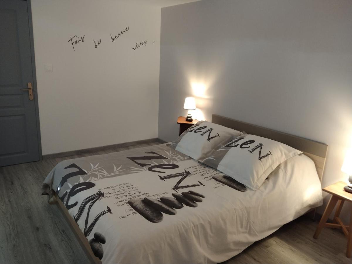 Sur La Colline Apartment Sousceyrac Ngoại thất bức ảnh